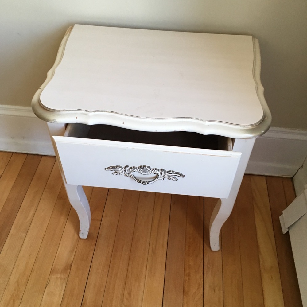 Side table - Picture 2 of 2